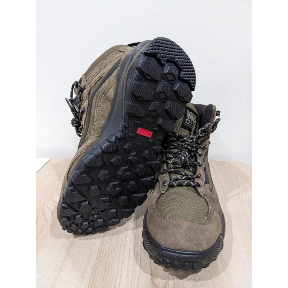 Vans MTE Crestline‎ Waterproof Grape Leaf Hiking Boots Men's 7.5 / Women's 9 NWT